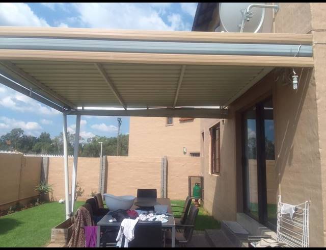 3 BEDROOM TOWNHOUSE FOR SALE IN NOORDWYK